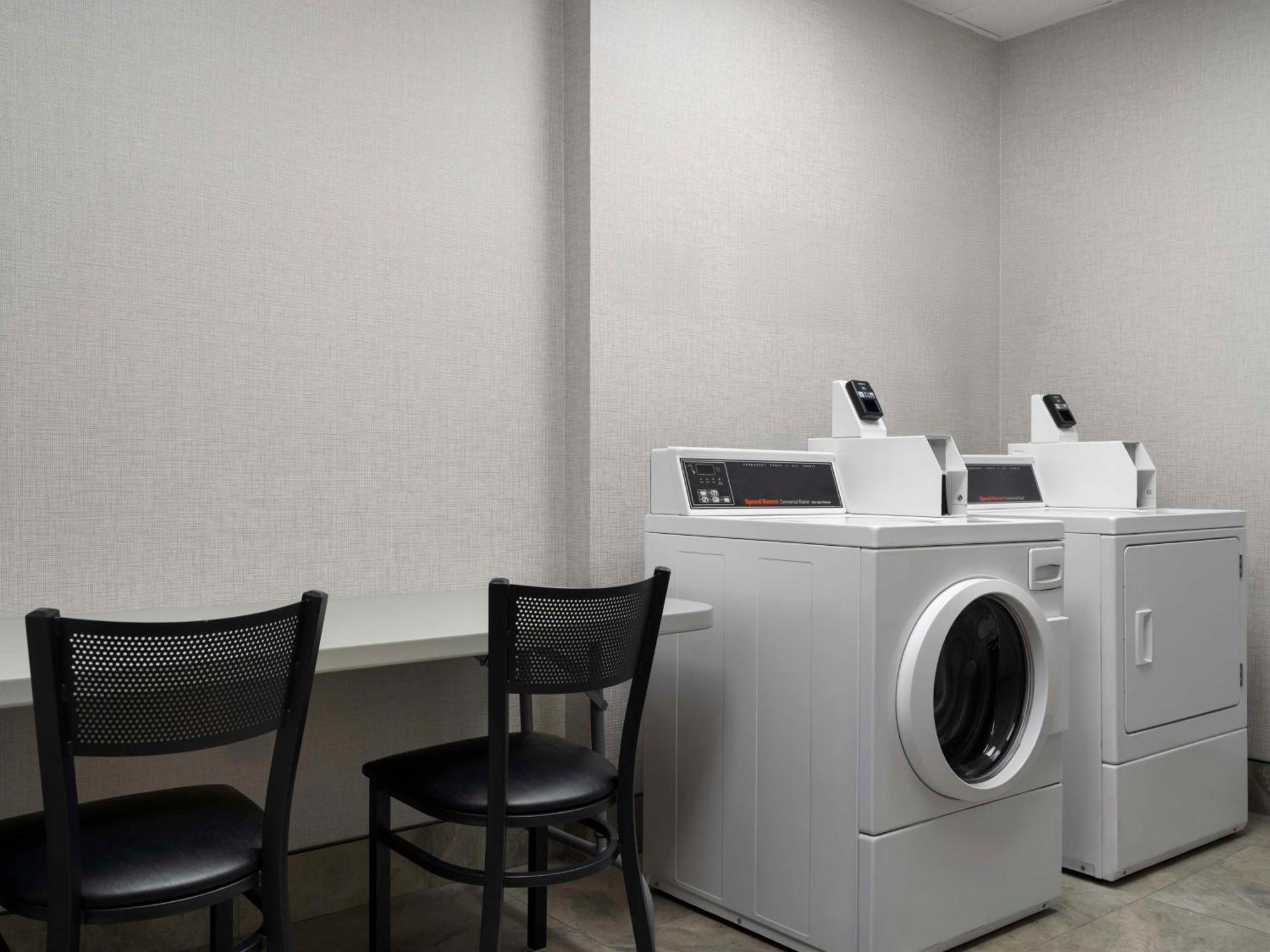 Hyatt Place Kansas City/Overland Park/Metcalf Bagian luar foto